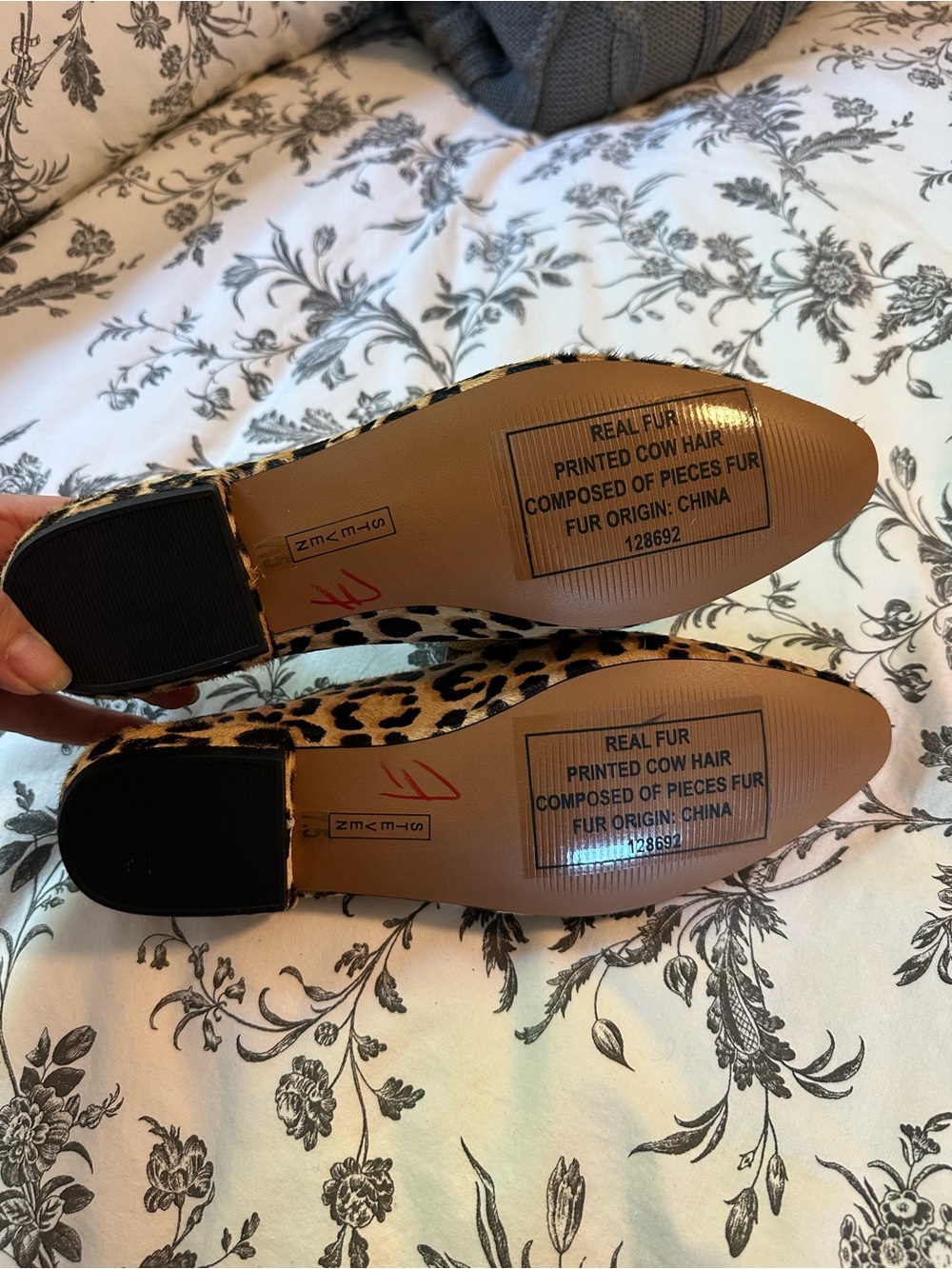 Steve Madden Steven Leopard Print genuine Calf Hair Loafers Flats Size 7.5 - Picture 4 of 6